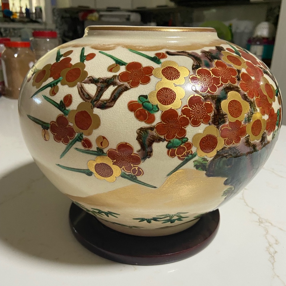 KUTANI Japanese CHERRY BLOSSOM Oriental Vase